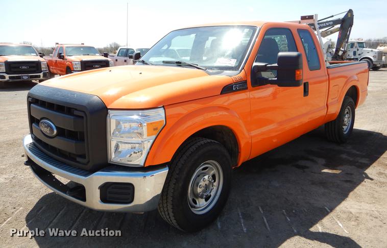 image for item DC2286 2012 Ford F250 Super Duty SuperCab pickup truck