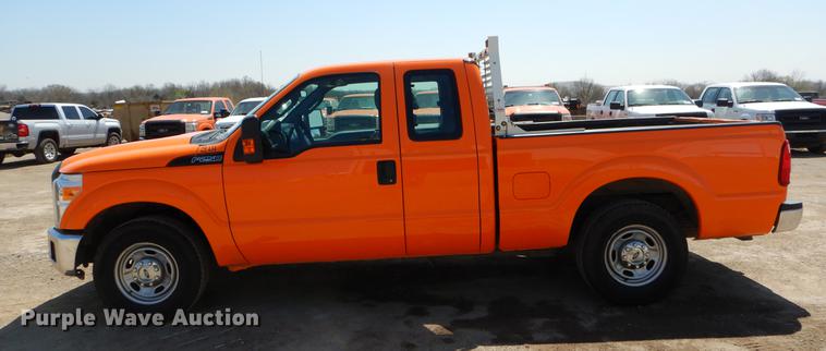 image for item DC2286 2012 Ford F250 Super Duty SuperCab pickup truck