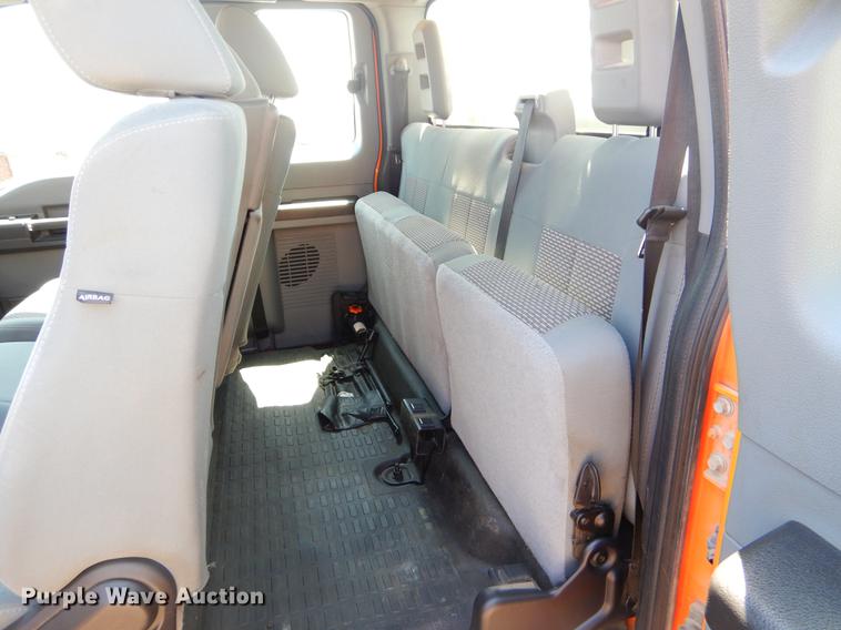 image for item DC2286 2012 Ford F250 Super Duty SuperCab pickup truck