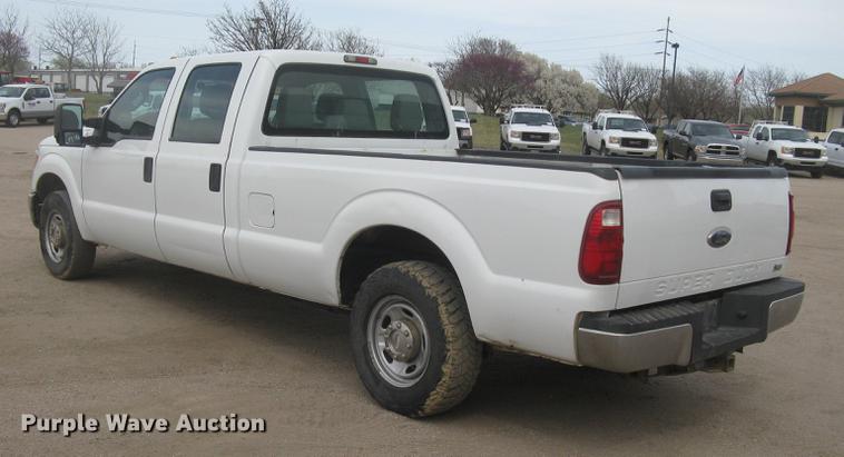 image for item DC2296 2011 Ford F250 Super Duty XL Crew Cab pickup truck