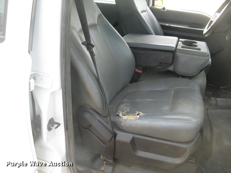 image for item DC2296 2011 Ford F250 Super Duty XL Crew Cab pickup truck