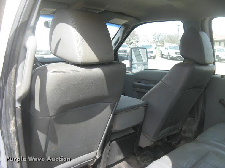 image for item DC2296 2011 Ford F250 Super Duty XL Crew Cab pickup truck