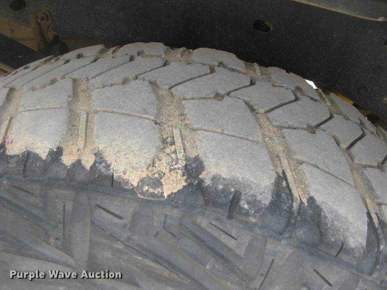 image for item DC2296 2011 Ford F250 Super Duty XL Crew Cab pickup truck