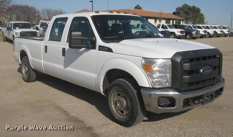 image for item DC2302 2013 Ford F350 Super Duty XL Crew Cab pickup truck