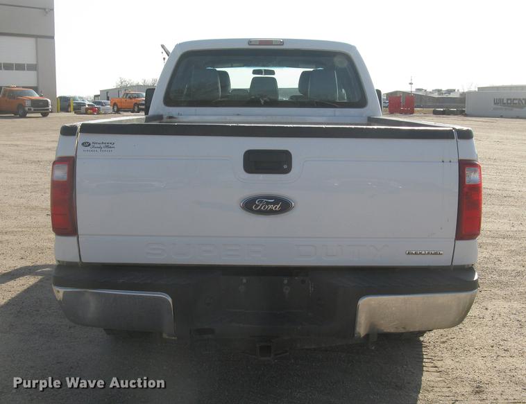 image for item DC2302 2013 Ford F350 Super Duty XL Crew Cab pickup truck