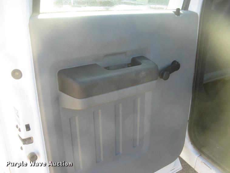 image for item DC2302 2013 Ford F350 Super Duty XL Crew Cab pickup truck