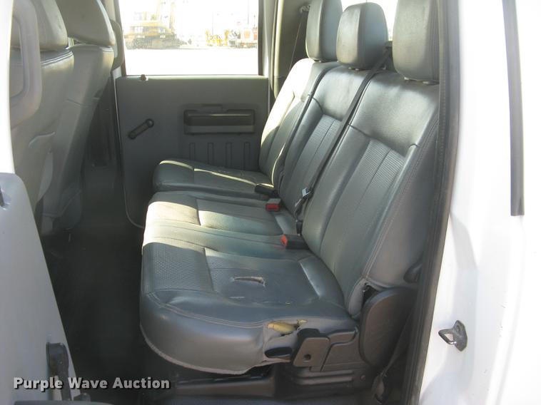 image for item DC2302 2013 Ford F350 Super Duty XL Crew Cab pickup truck