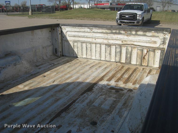 image for item DC2302 2013 Ford F350 Super Duty XL Crew Cab pickup truck