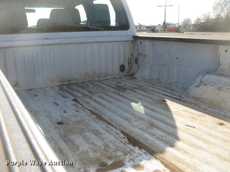 image for item DC2302 2013 Ford F350 Super Duty XL Crew Cab pickup truck
