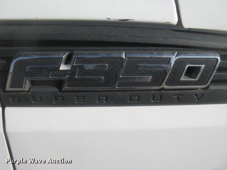 image for item DC2302 2013 Ford F350 Super Duty XL Crew Cab pickup truck