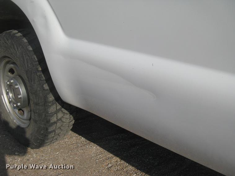 image for item DC2302 2013 Ford F350 Super Duty XL Crew Cab pickup truck