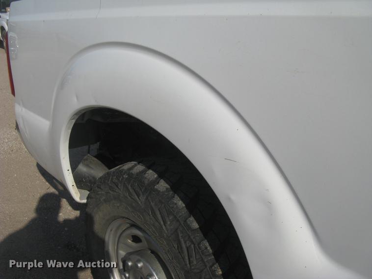 image for item DC2302 2013 Ford F350 Super Duty XL Crew Cab pickup truck