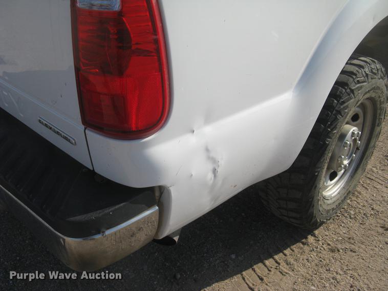 image for item DC2302 2013 Ford F350 Super Duty XL Crew Cab pickup truck