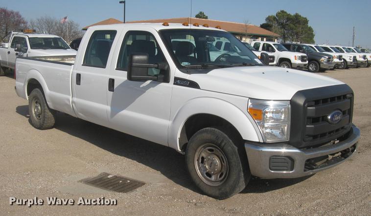 image for item DC2303 2013 Ford F350 Super Duty XL Crew Cab pickup truck