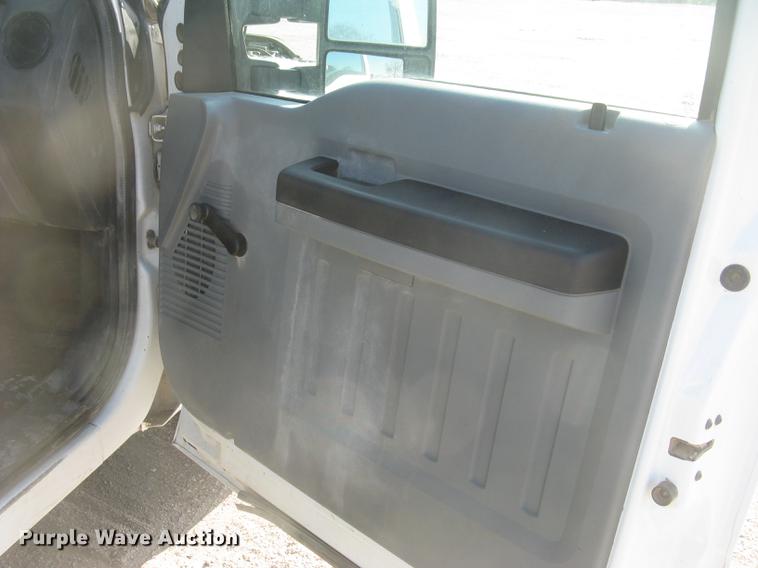 image for item DC2303 2013 Ford F350 Super Duty XL Crew Cab pickup truck