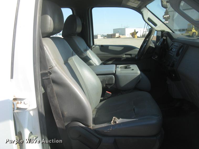 image for item DC2303 2013 Ford F350 Super Duty XL Crew Cab pickup truck