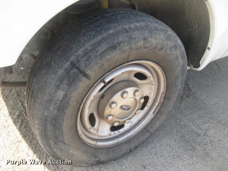 image for item DC2303 2013 Ford F350 Super Duty XL Crew Cab pickup truck