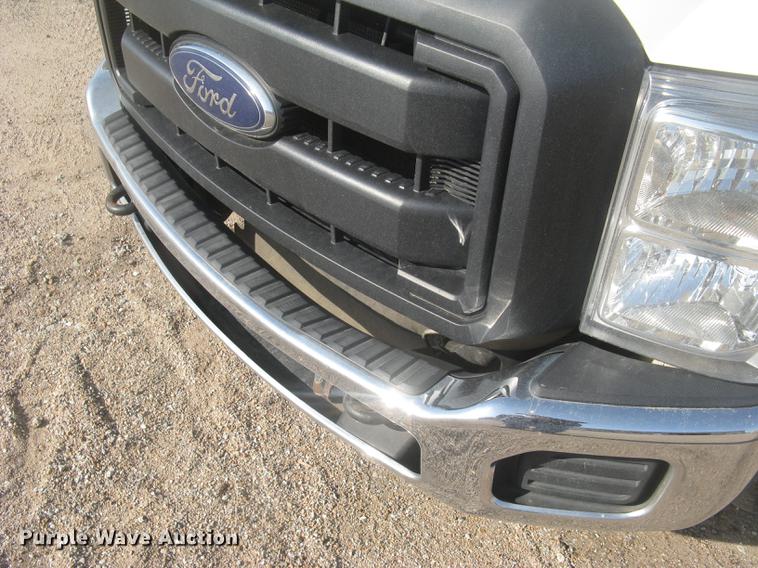 image for item DC2303 2013 Ford F350 Super Duty XL Crew Cab pickup truck