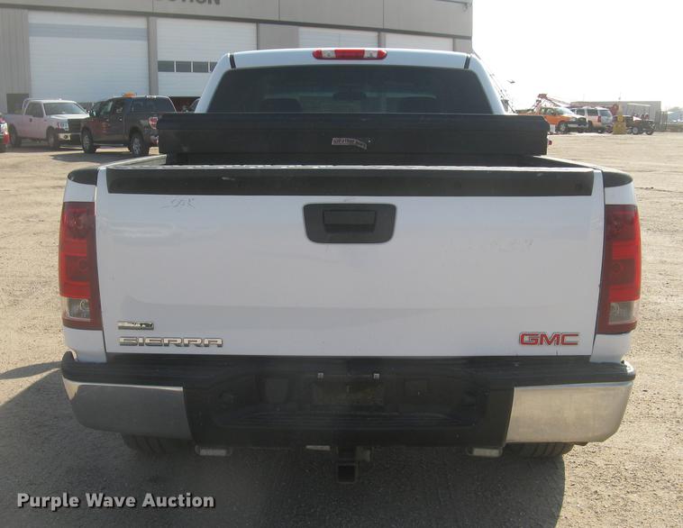 image for item DC2304 2010 GMC Sierra 1500 Crew Cab pickup truck