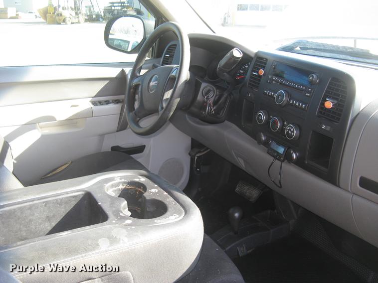 image for item DC2304 2010 GMC Sierra 1500 Crew Cab pickup truck