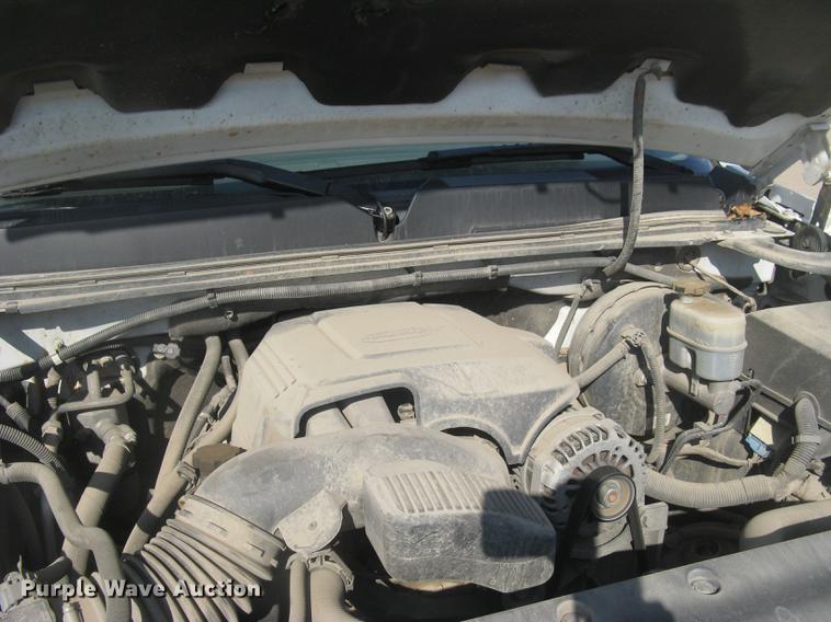 image for item DC2304 2010 GMC Sierra 1500 Crew Cab pickup truck