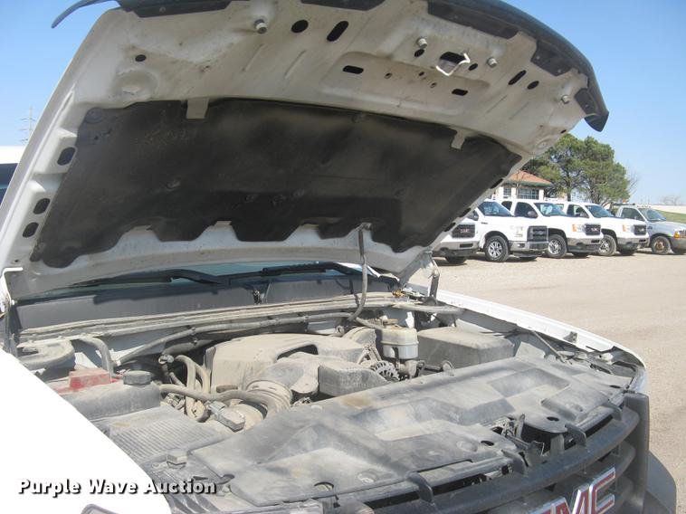 image for item DC2304 2010 GMC Sierra 1500 Crew Cab pickup truck