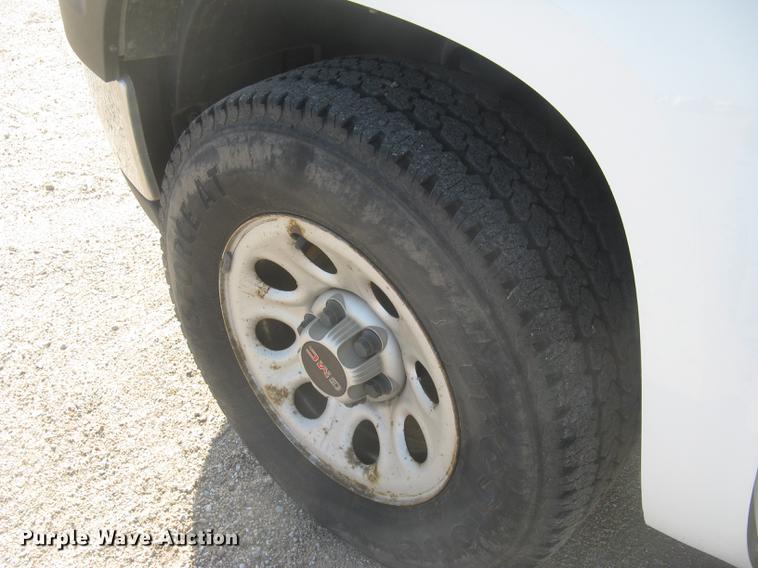 image for item DC2304 2010 GMC Sierra 1500 Crew Cab pickup truck