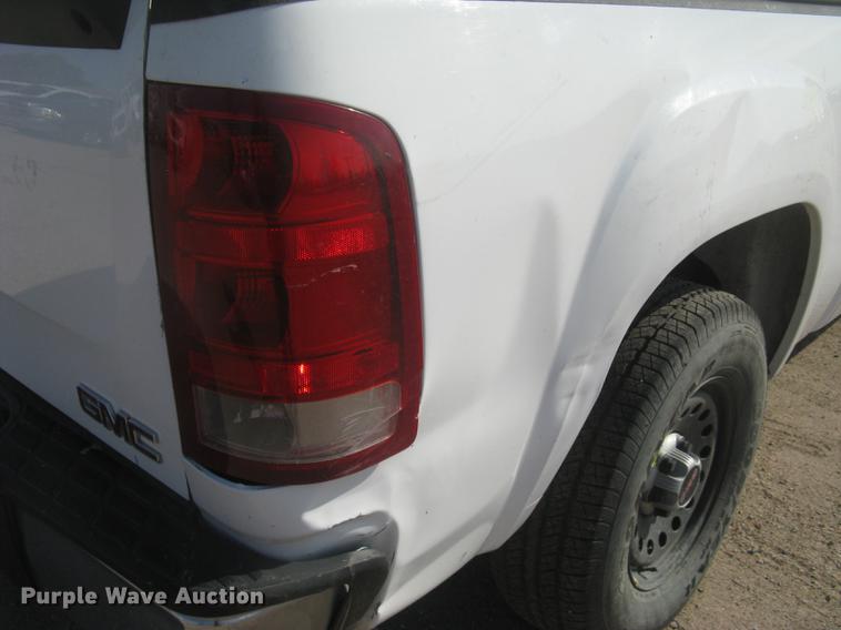 image for item DC2304 2010 GMC Sierra 1500 Crew Cab pickup truck