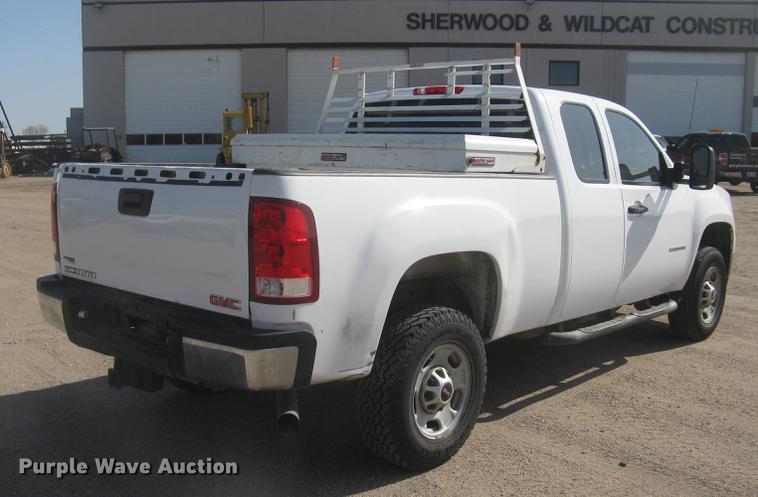 image for item DC2305 2012 GMC Sierra 2500HD Ext. Cab pickup truck