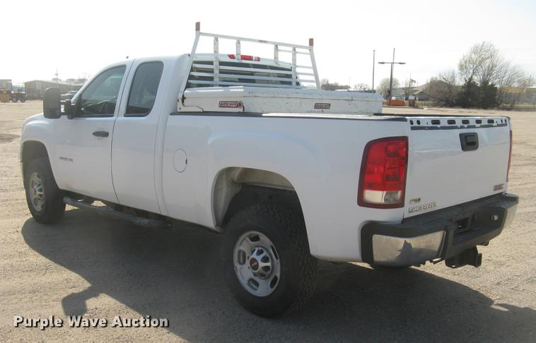 image for item DC2305 2012 GMC Sierra 2500HD Ext. Cab pickup truck