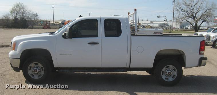 image for item DC2305 2012 GMC Sierra 2500HD Ext. Cab pickup truck
