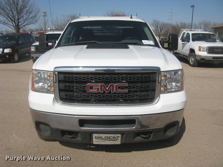 image for item DC2305 2012 GMC Sierra 2500HD Ext. Cab pickup truck