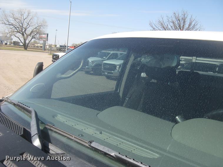 image for item DC2305 2012 GMC Sierra 2500HD Ext. Cab pickup truck