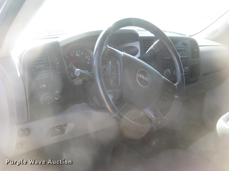 image for item DC2305 2012 GMC Sierra 2500HD Ext. Cab pickup truck