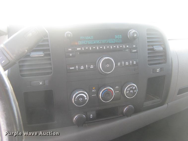 image for item DC2305 2012 GMC Sierra 2500HD Ext. Cab pickup truck