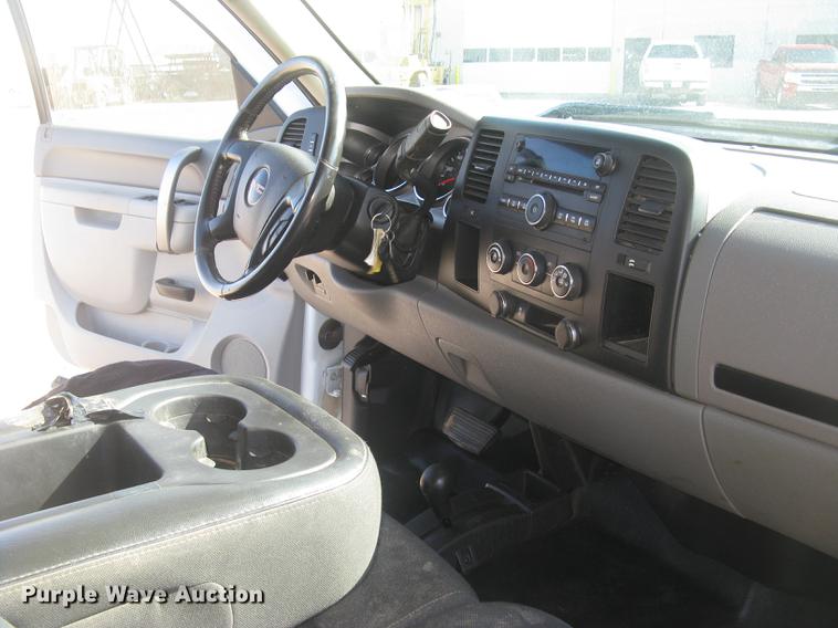 image for item DC2305 2012 GMC Sierra 2500HD Ext. Cab pickup truck