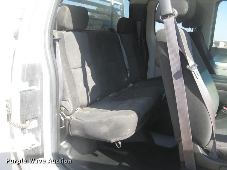 image for item DC2305 2012 GMC Sierra 2500HD Ext. Cab pickup truck