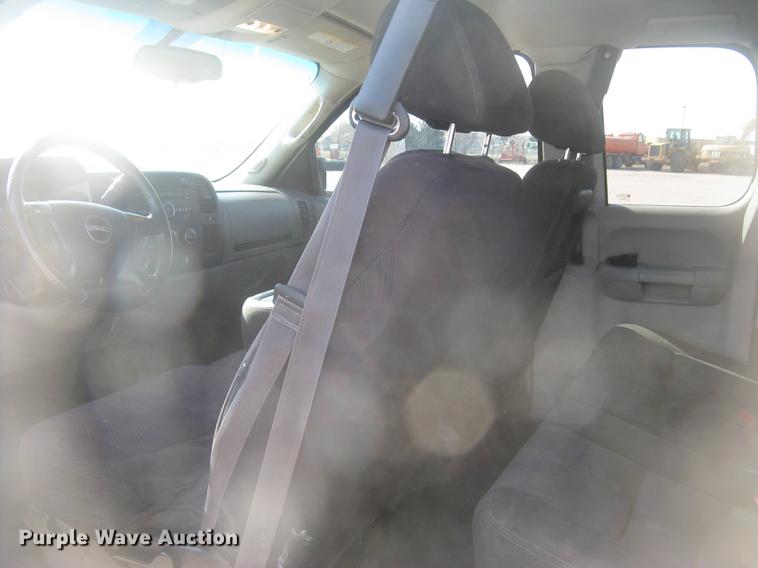 image for item DC2305 2012 GMC Sierra 2500HD Ext. Cab pickup truck