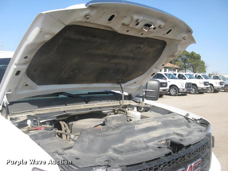 image for item DC2305 2012 GMC Sierra 2500HD Ext. Cab pickup truck