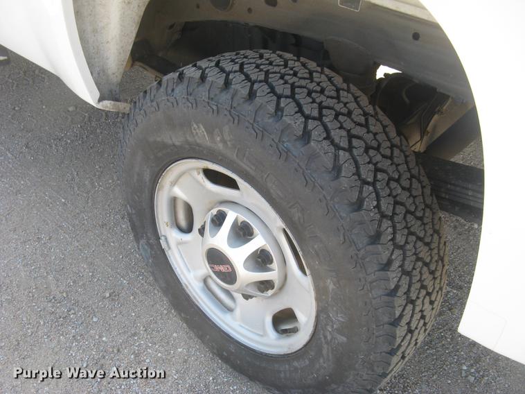 image for item DC2305 2012 GMC Sierra 2500HD Ext. Cab pickup truck