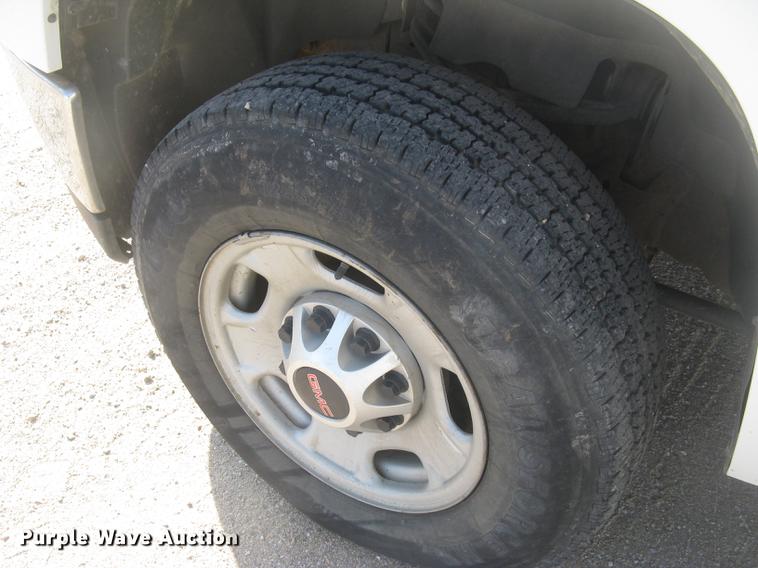 image for item DC2305 2012 GMC Sierra 2500HD Ext. Cab pickup truck