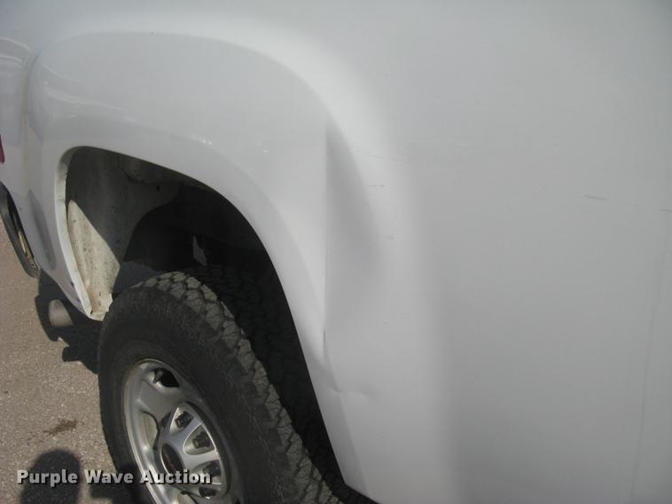 image for item DC2305 2012 GMC Sierra 2500HD Ext. Cab pickup truck