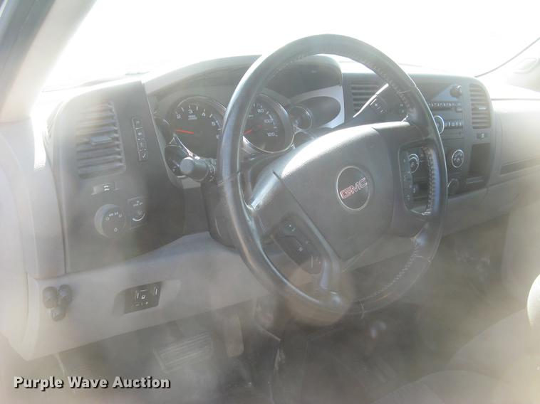 image for item DC2306 2013 GMC Sierra 2500HD Ext. Cab pickup truck