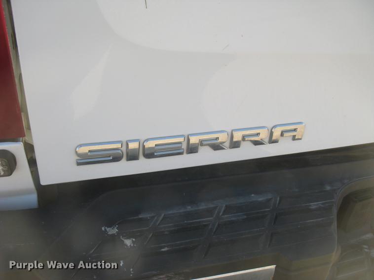 image for item DC2306 2013 GMC Sierra 2500HD Ext. Cab pickup truck