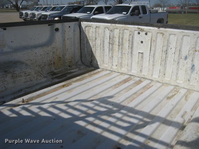 image for item DC2306 2013 GMC Sierra 2500HD Ext. Cab pickup truck