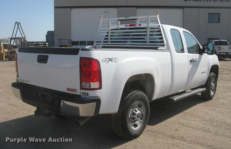 image for item DC2307 2013 GMC Sierra 2500HD Ext. Cab pickup truck