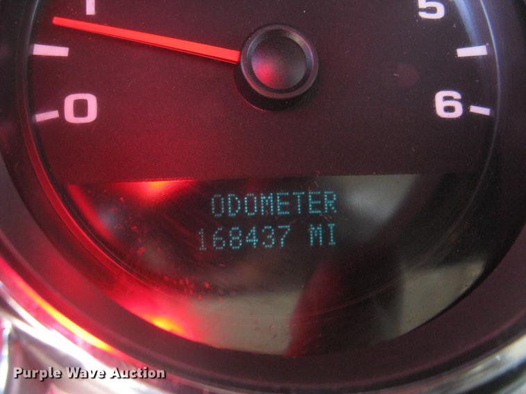 image for item DC2307 2013 GMC Sierra 2500HD Ext. Cab pickup truck