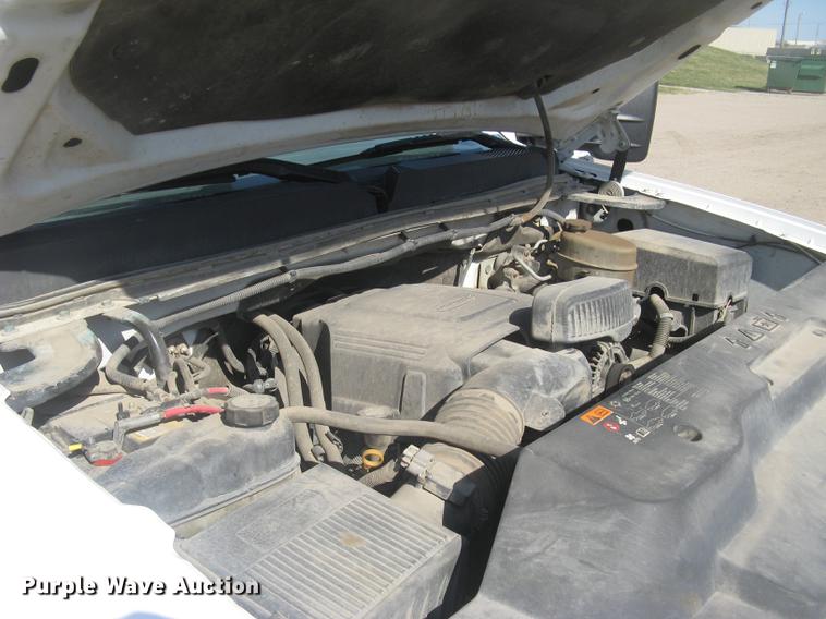 image for item DC2307 2013 GMC Sierra 2500HD Ext. Cab pickup truck