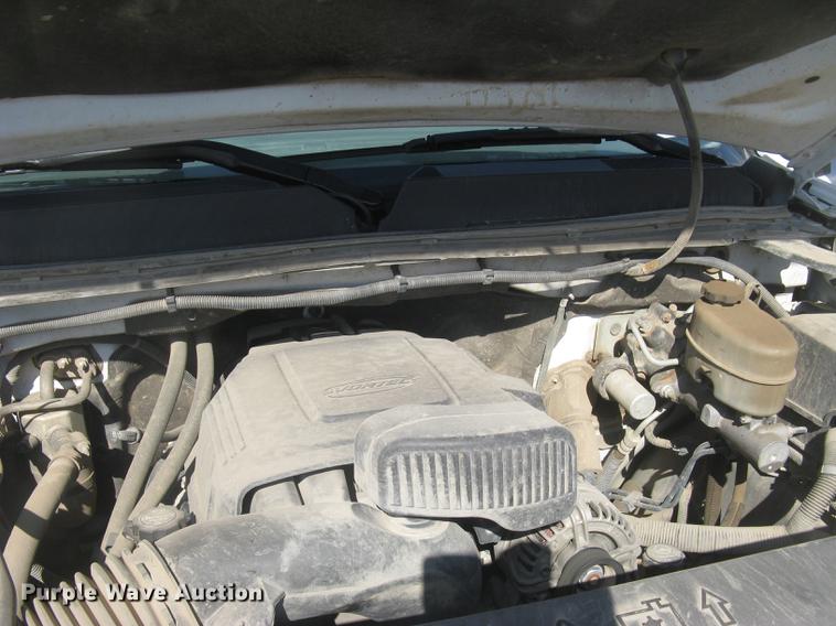 image for item DC2307 2013 GMC Sierra 2500HD Ext. Cab pickup truck