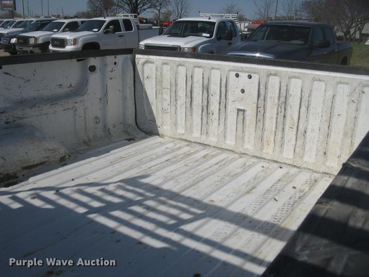 image for item DC2307 2013 GMC Sierra 2500HD Ext. Cab pickup truck